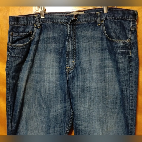 Wrangler Jeans Co. Men's 42 x 32 Relaxed Fit Bootcut Denim Blue Work Jeans Used - Picture 7 of 12